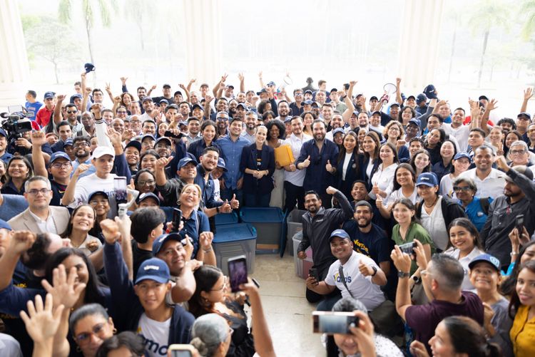 Vamos Files to Become Political Party