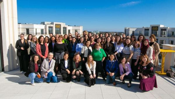 Sororité et Delfité