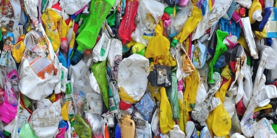 EU parliament lends support to proposals for ban on plastic waste exports