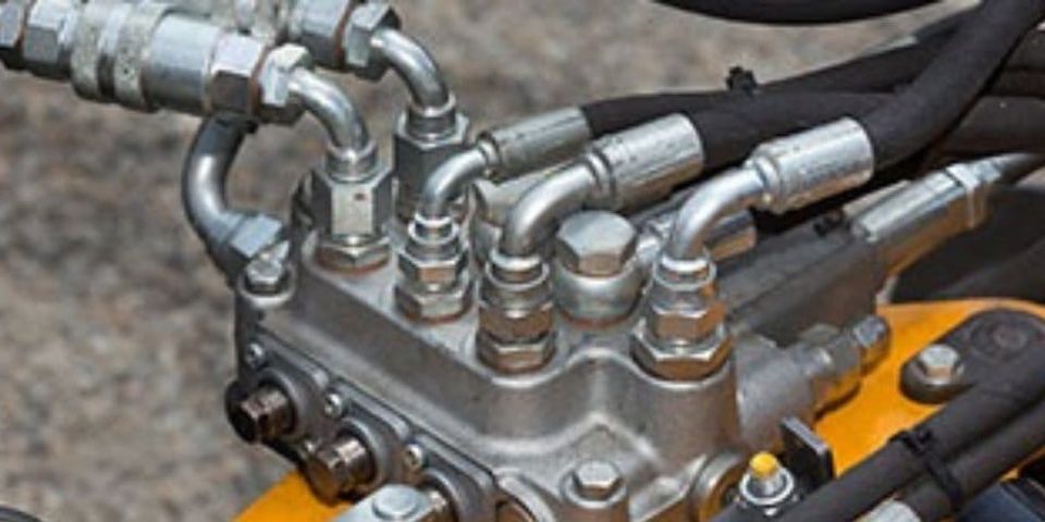 Dangers of Hydraulic Leaks: How to Detect, Fix, and Overcome Them