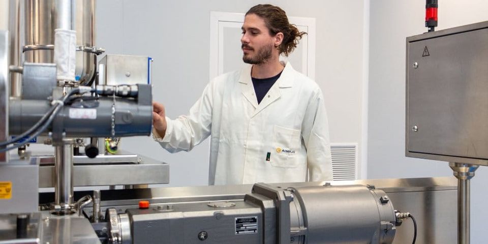 Goodbye solvents: sustainable synthesis and recycling with mechanochemistry