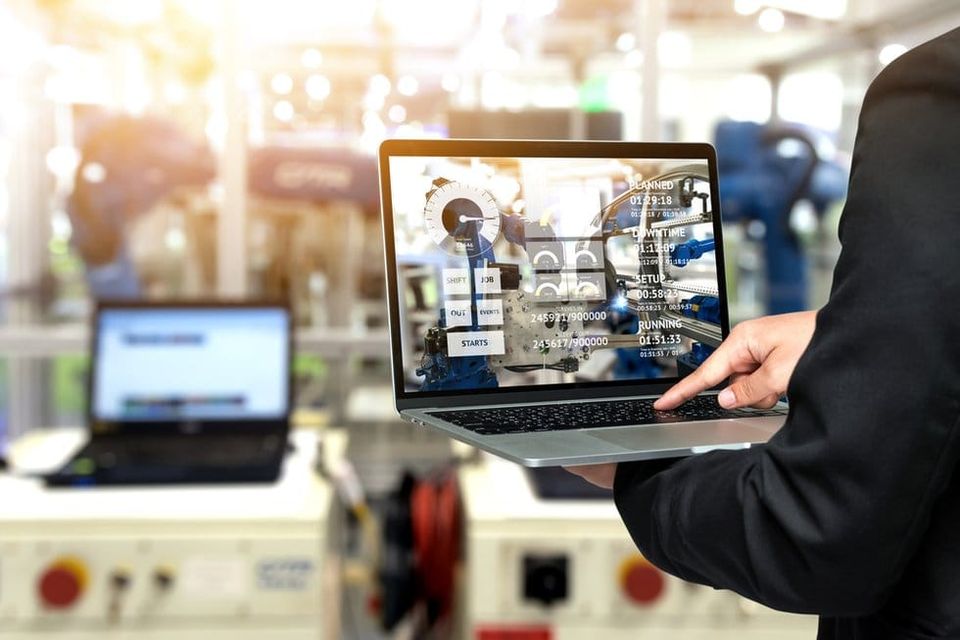 Case Study: Tex Plastics Transforms Production Efficiency with Real-Time Monitoring