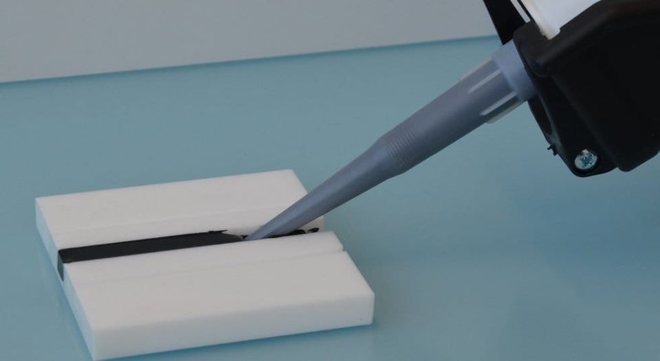 SKZ and Fraunhofer IFAM research process monitoring for sealants