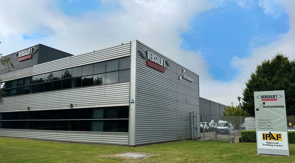 Elevating sustainability: The Axil-Versalift's partnership and its impact on the plastic industry