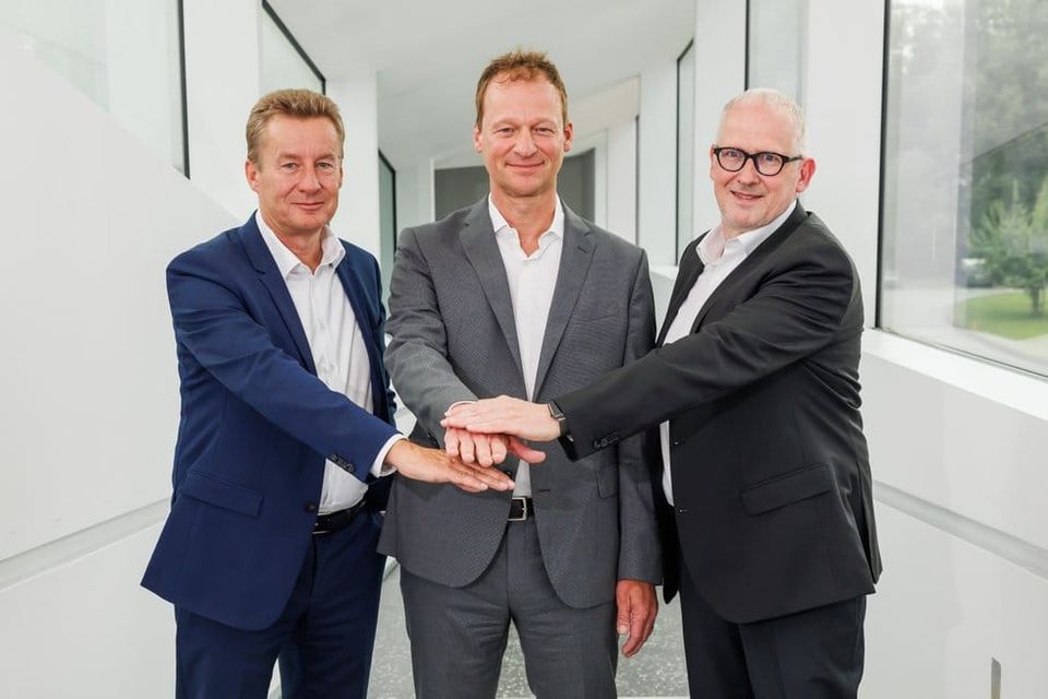 ALPLA acquires KM Packaging