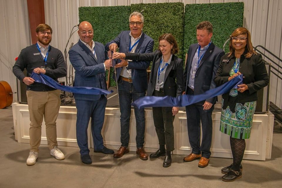 STADLER celebrates Grand Opening of new office and warehouse complex in North America