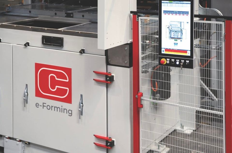 Thermoforming made easy: CANNON's e-Forming series