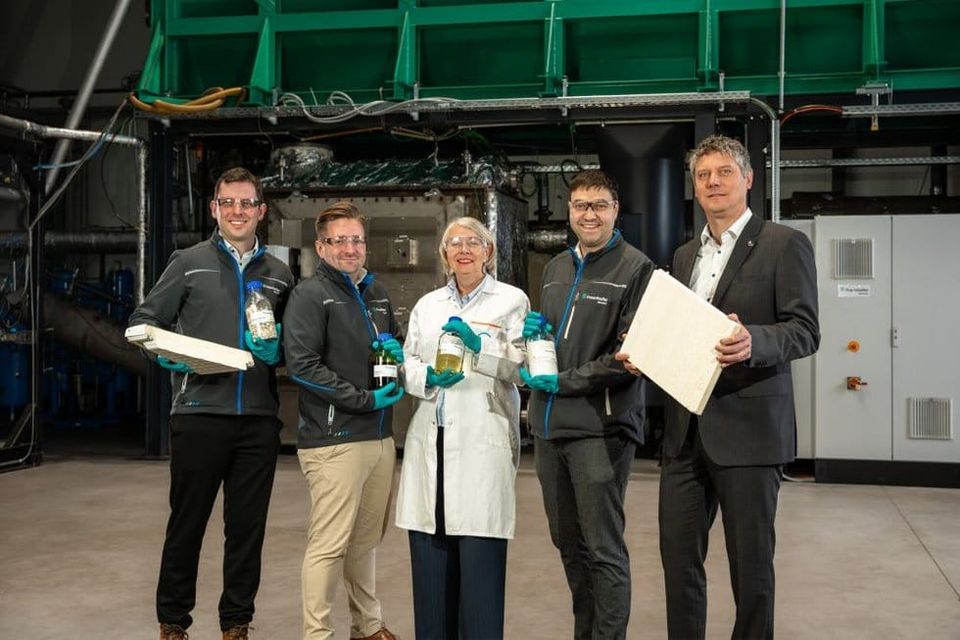 Covestro and Fraunhofer UMSICHT to operate a smart pyrolysis recycling plant