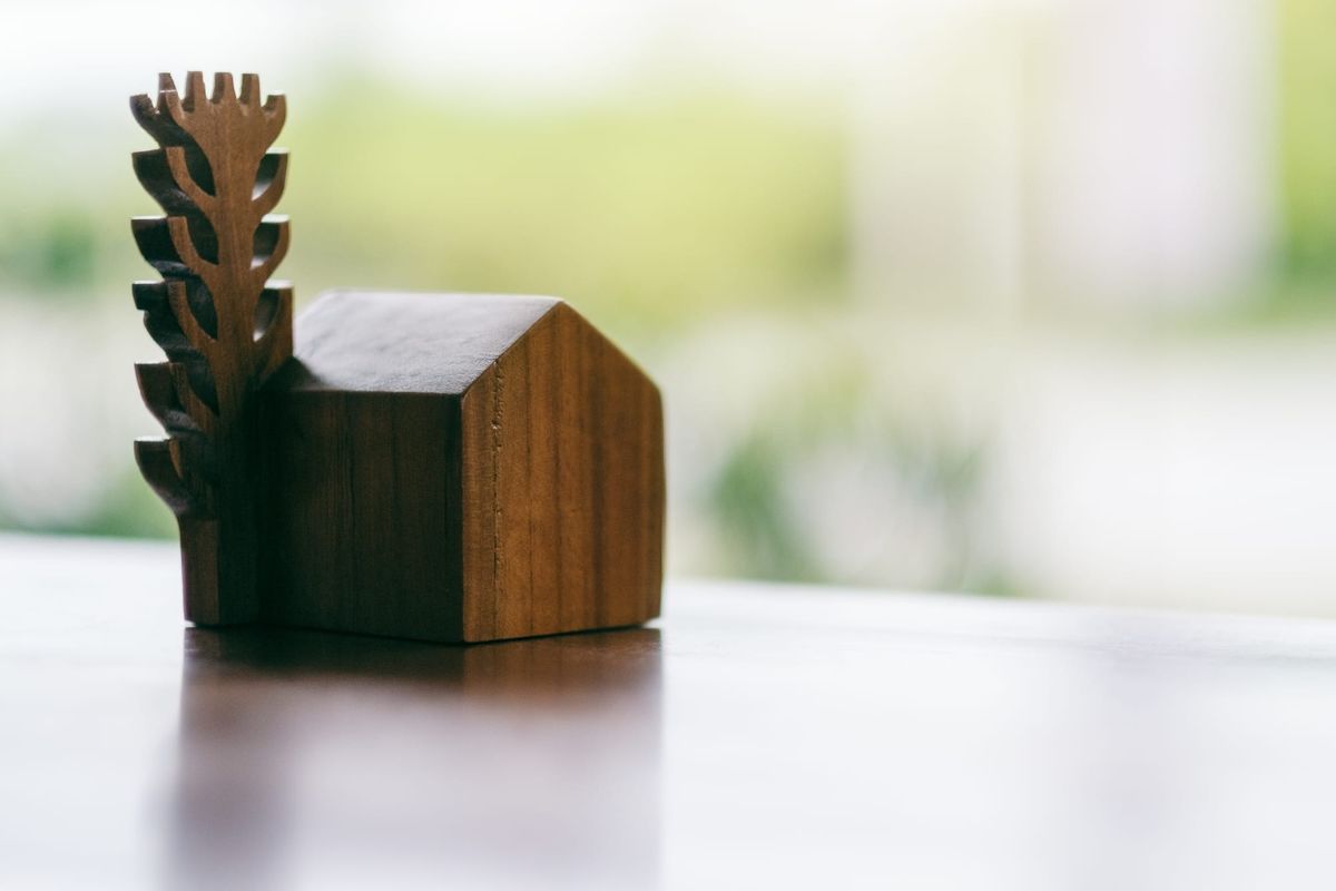 Selling a Home During Divorce Without Added Stress