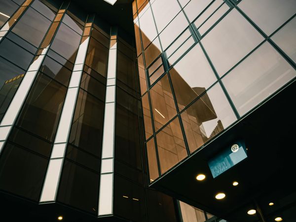Architectural Window Tint Shades: Choosing the Right Film for Comfort, Privacy, and Style