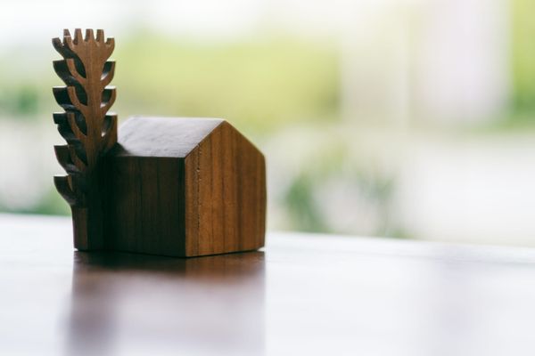 Selling a Home During Divorce Without Added Stress