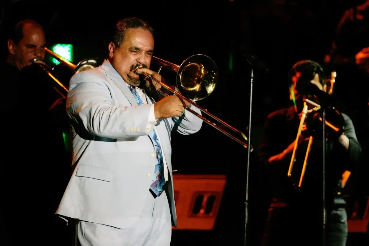 A Willie Colón, por su amor verdadero