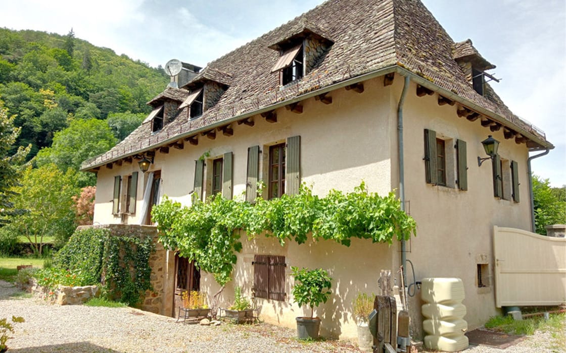 Idyllisches Landhaus mit Einliegerwohnung im Tal der Dordogne für 199.000€
