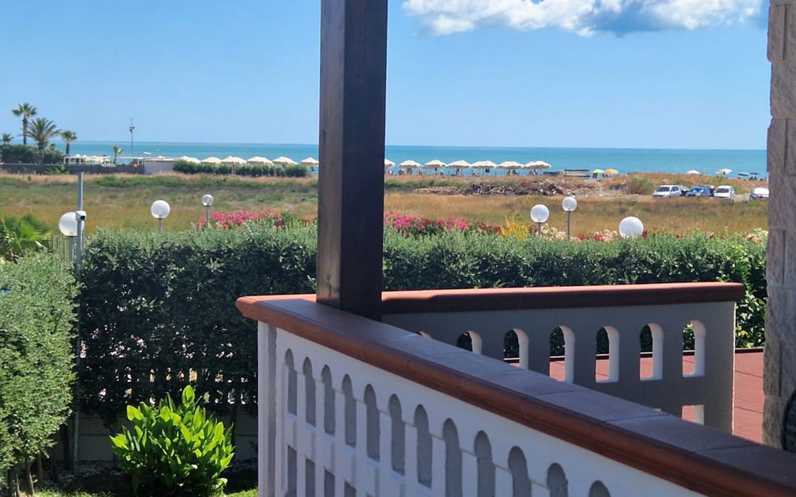 Reihenvilla mit Meerblick & Garten in Apulien für 89.000€