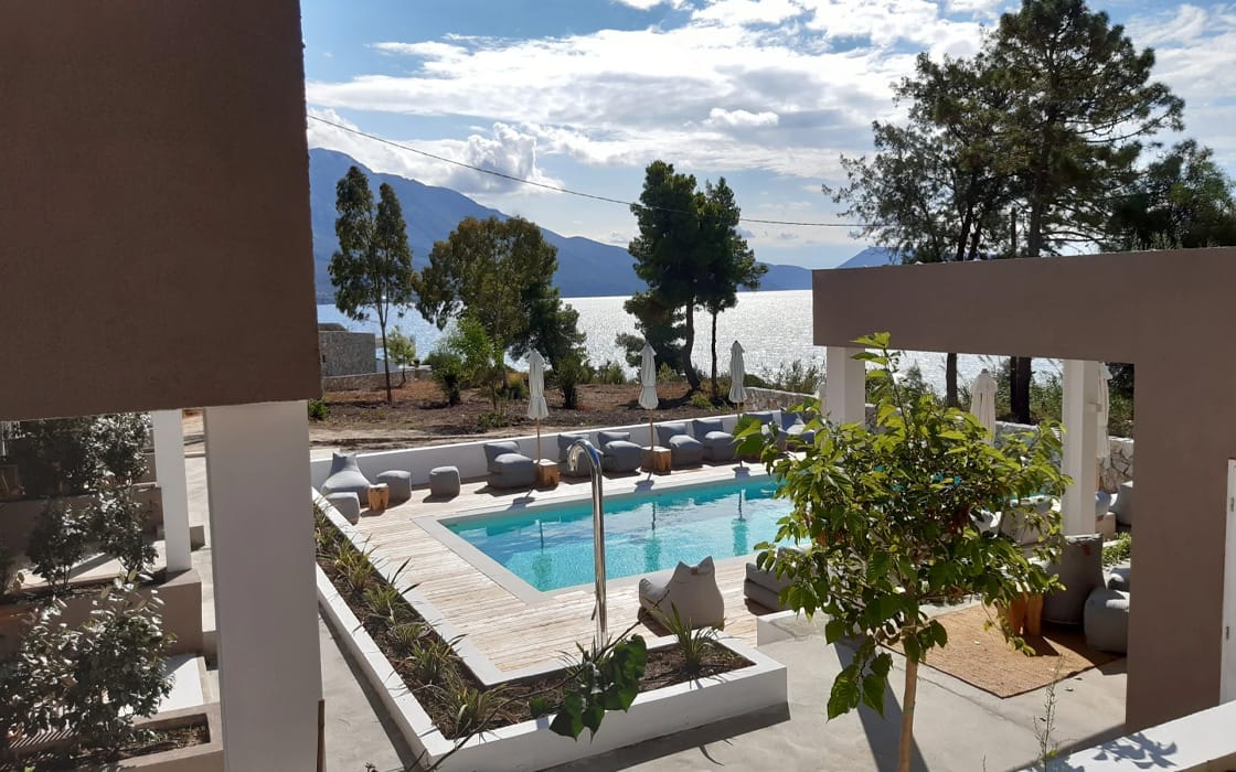 Sonniges Meerblick-Studio mit garantierten Mieteinnahmen in Westgriechenland für 115.000€