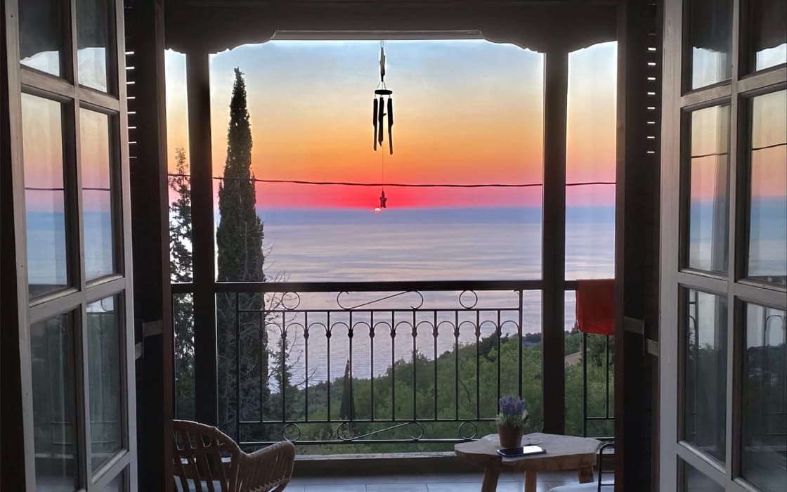Großzügiges Haus mit traumhaftem Meerblick-Apartment auf Lefkada für 249.000€