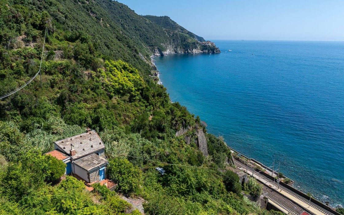 Landhaus mit spektakulärem Meerblick in Ligurien für 285.000€