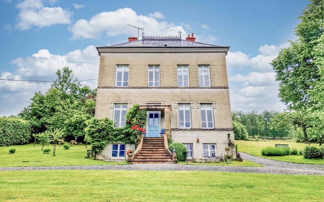 Herrenhaus mit Privatpool im Limousin für 262.150€