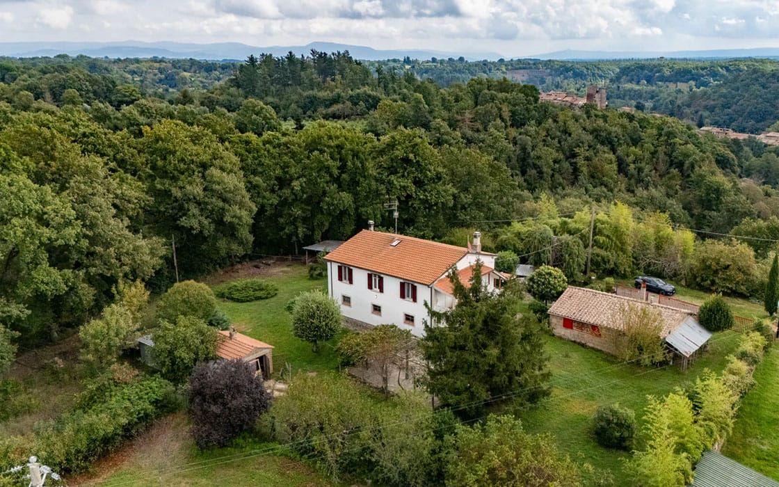 Landhaus mit idyllischem Privatgarten in der Toskana für 170.000€