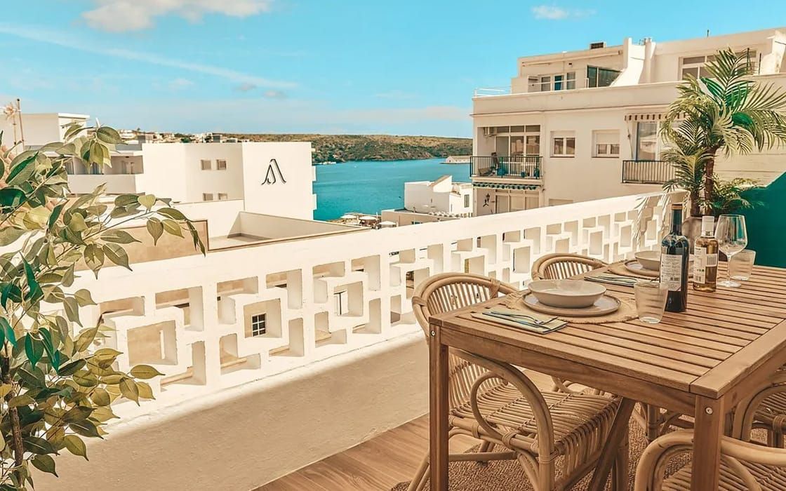 Penthouse-Studio mit Meerblick-Sonnenterrasse auf Menorca für 279.000€