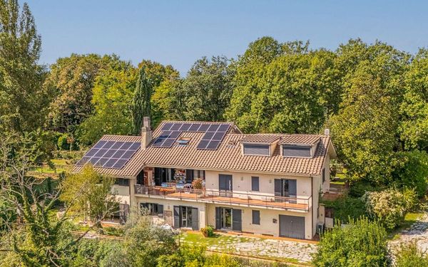 Energieeffiziente Villa mit 6.500 m² Park im Latium für 265.000€