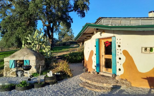 Eco-Steinhaus mit Permakultur-Garten bei Castelo Branco für 175.000€