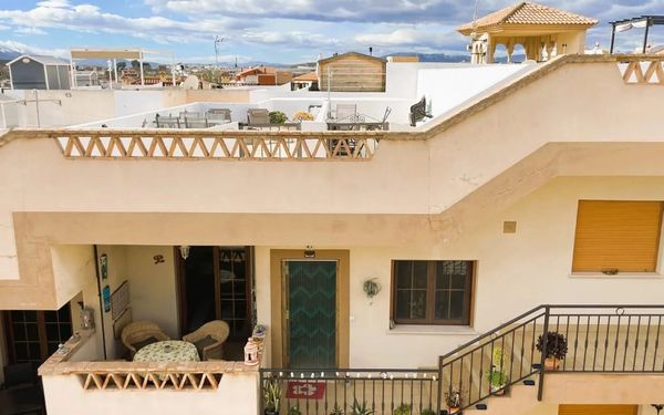 Penthouse mit großer Meerblick-Dachterrasse in Andalusien für 139.000€