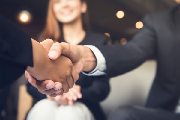 Chi compra le aziende italiane? Acquirenti Strategici, Fondi di Private Equity e Internazionali