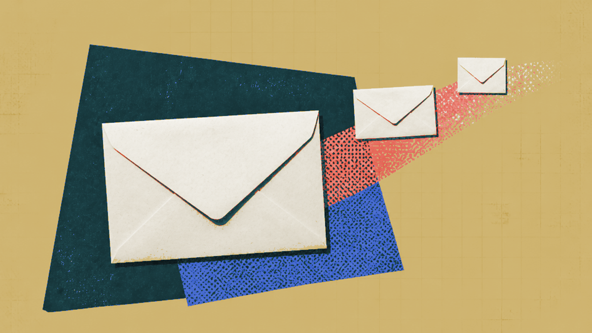 Help, warn, guide: How communities respond to public health