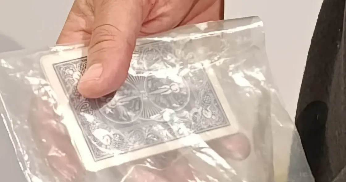 Card Boomerang