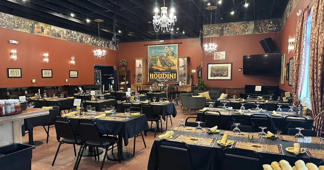 Dickens Parlour Theatre