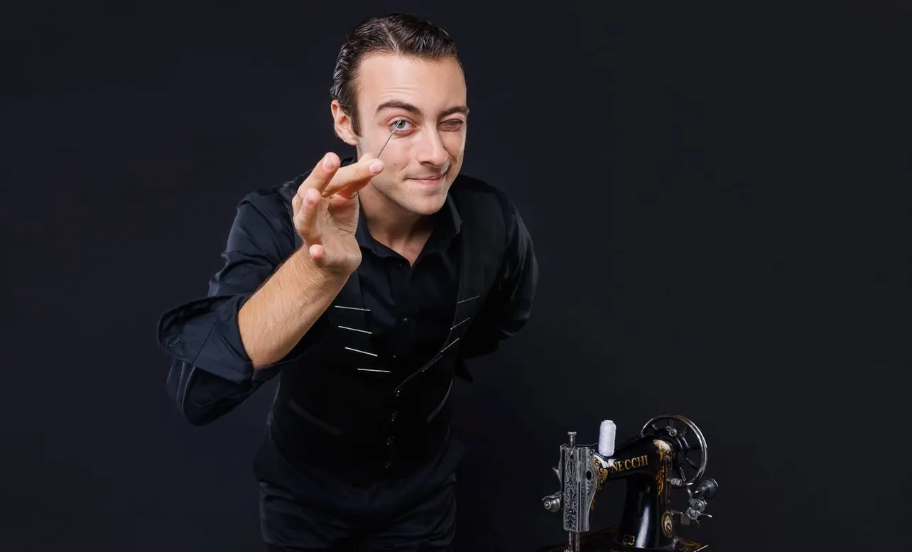 Piero Venesia: The Tailor Act