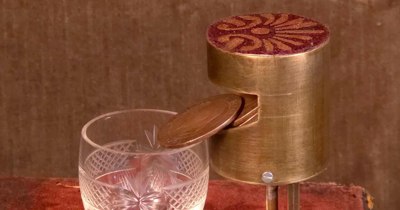 The Chamber of Secrets: Voisin’s Coins to Glass