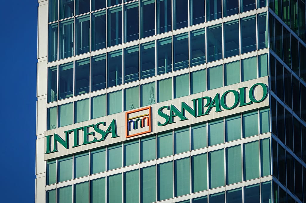Italy's Largest Bank Intesa Sanpaolo Makes Its First Official Bitcoin Investment