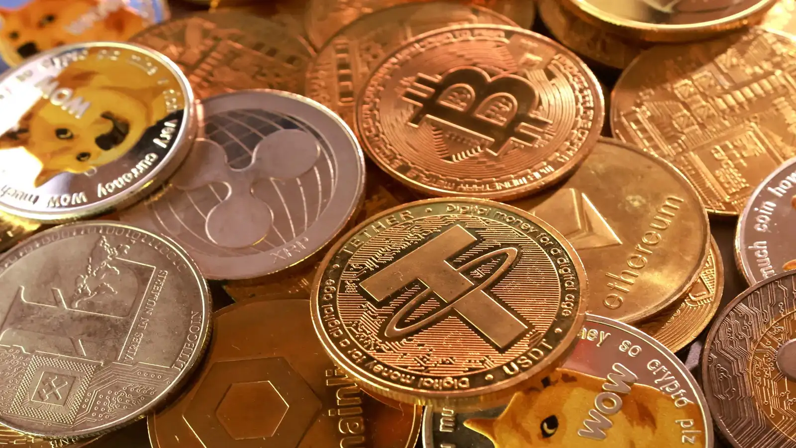 Crypto Today: Samsung Expands Partnership with Coinbase, Unity Vulnerability Warning Threatens Crypto Wallets, ECB Selects Partners for Digital Euro Project
