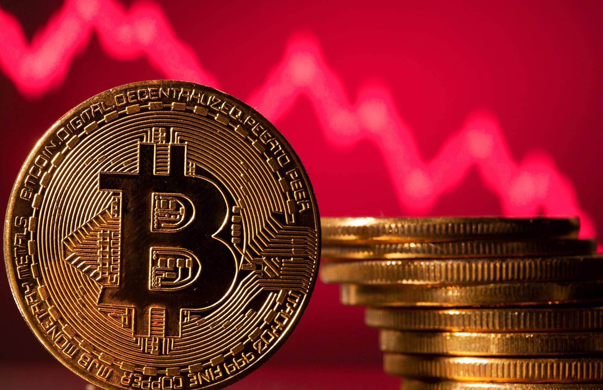 Bitcoin ETF Investors Go Underwater for the First Time as BTC Falls Below $89,600