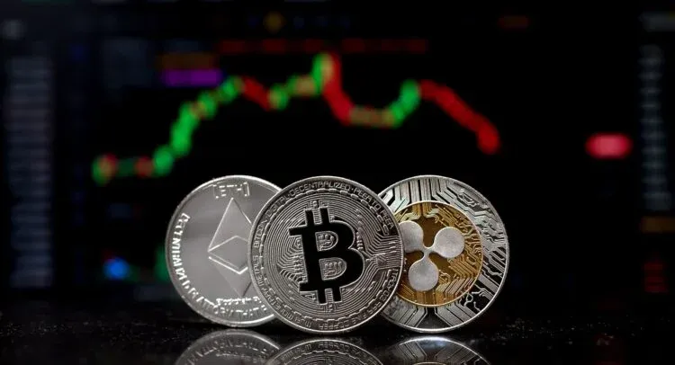 If Bitcoin Crashes, What Happens to Ether and XRP?