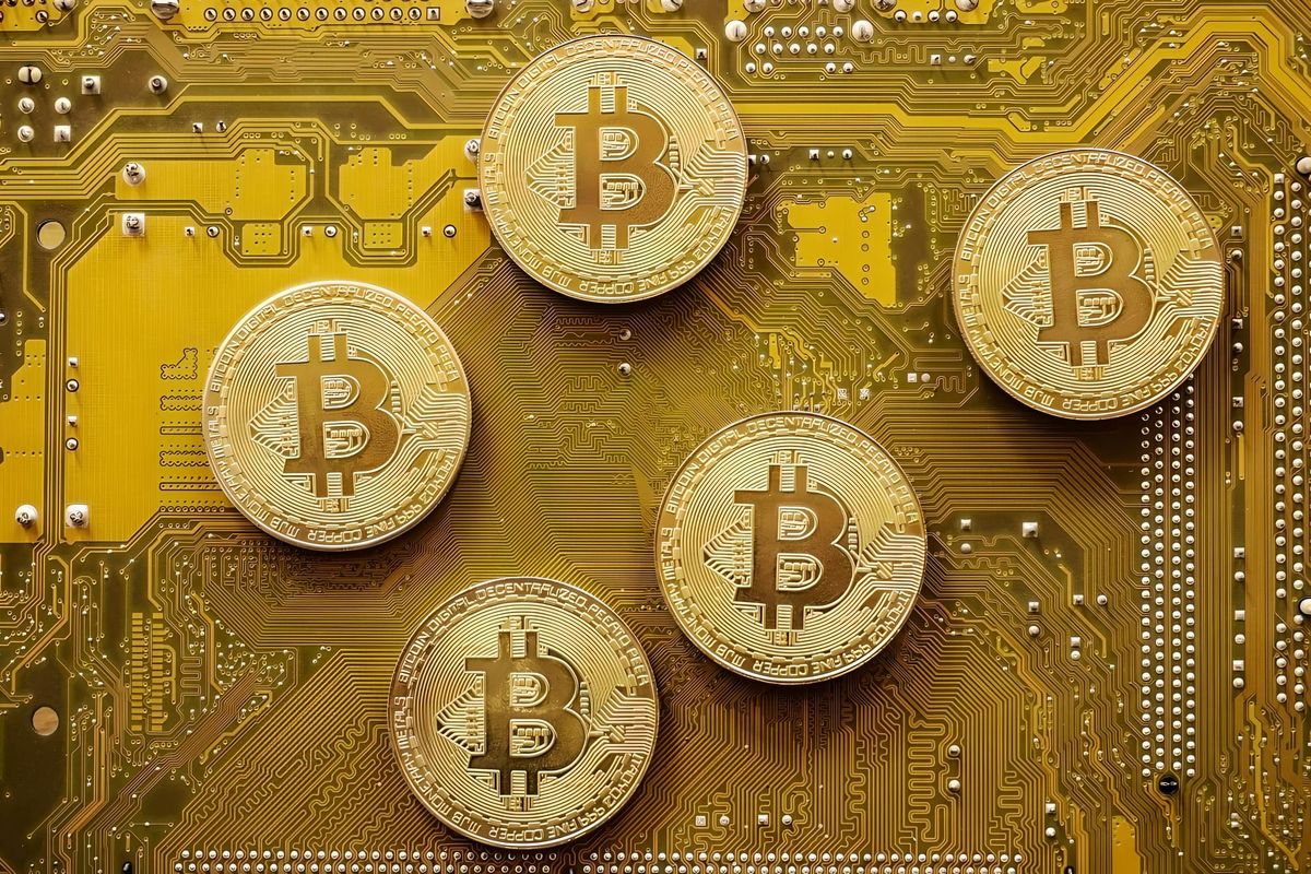 Bitcoin Mining Difficulty Drops Sharply, Largest Decline Since China's 2021 BTC Mining Ban