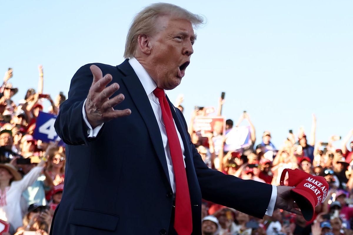 Trump kích hoạt làn sóng tái định giá toàn cầu: USD rơi tự do, vàng phá đỉnh, Bitcoin phục hồi mạnh