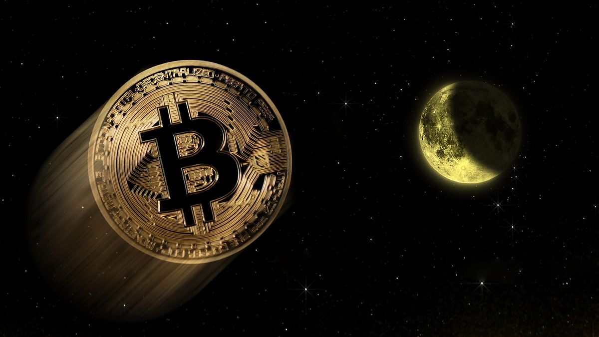 Bitcoin vượt mốc 117.000 USD khi thị trường chờ đợi quyết định cắt giảm lãi suất từ Fed