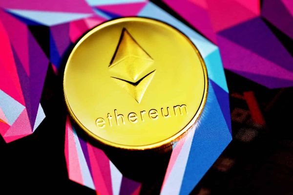 Mạng Xã Hội Đang Kìm Hãm Sự Phát Triển Của Ethereum Như Thế Nào?