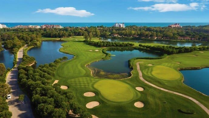 Türkiye'nin En İyi Golf Resort Otelleri: Championship Sahaları Rehberi (2025)
