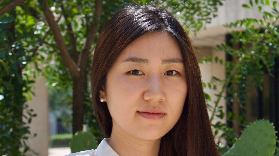 The Right Message: Subscriptions, Paywalls and Prospect Theory