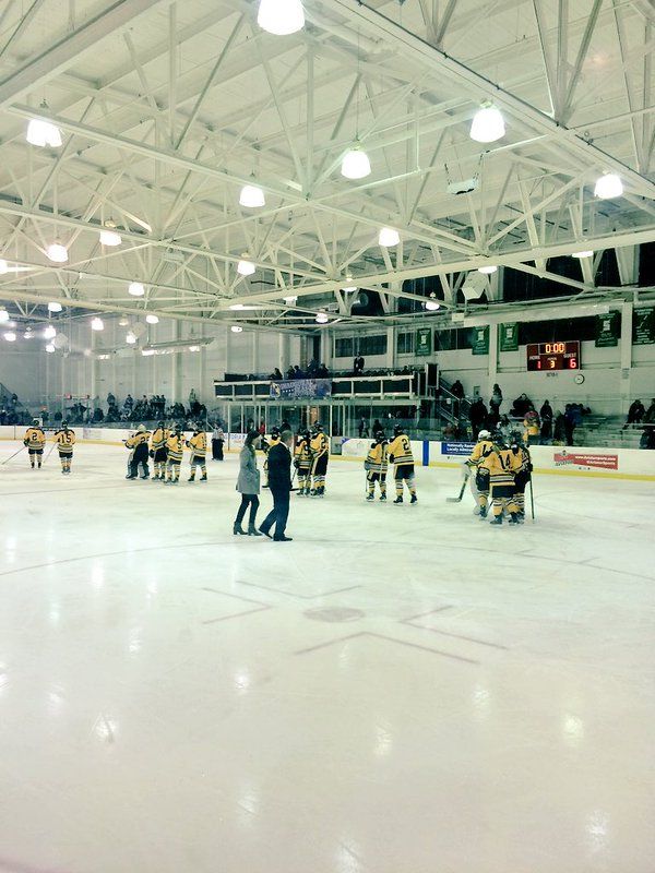 NWHL: Riveters Keep Falling