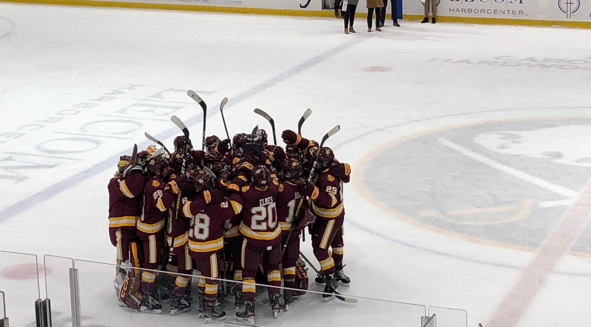 Minnesota-Duluth Wins Inaugural IceBreaker