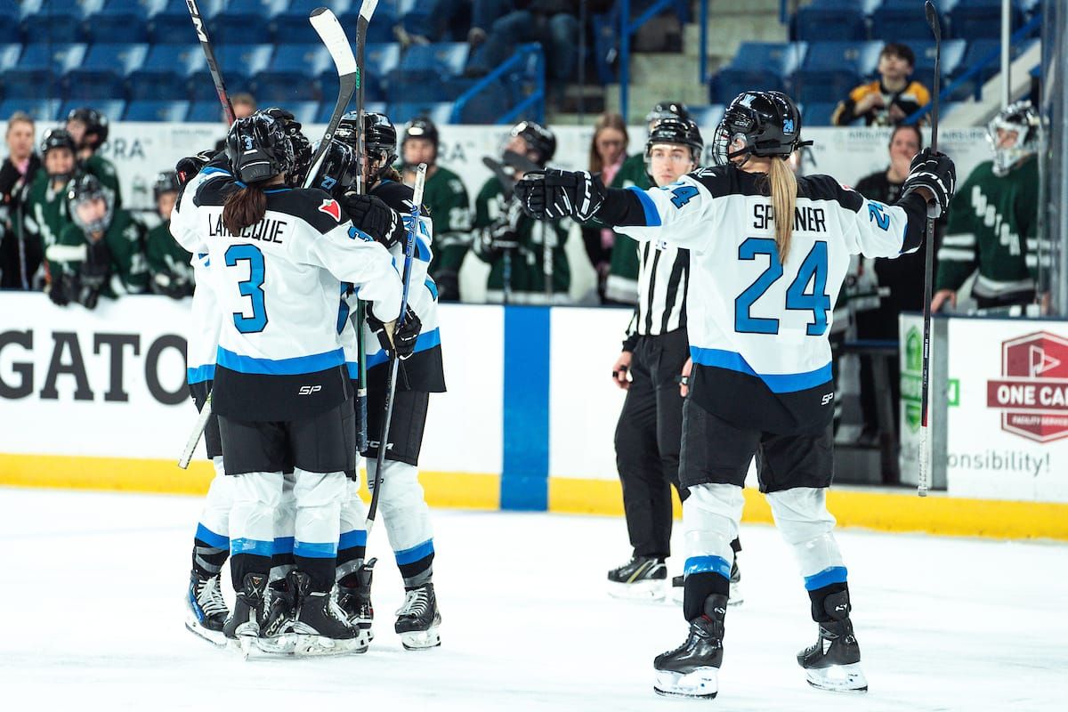 Wanna Be The Big Spoon?: Toronto 5, Boston 3