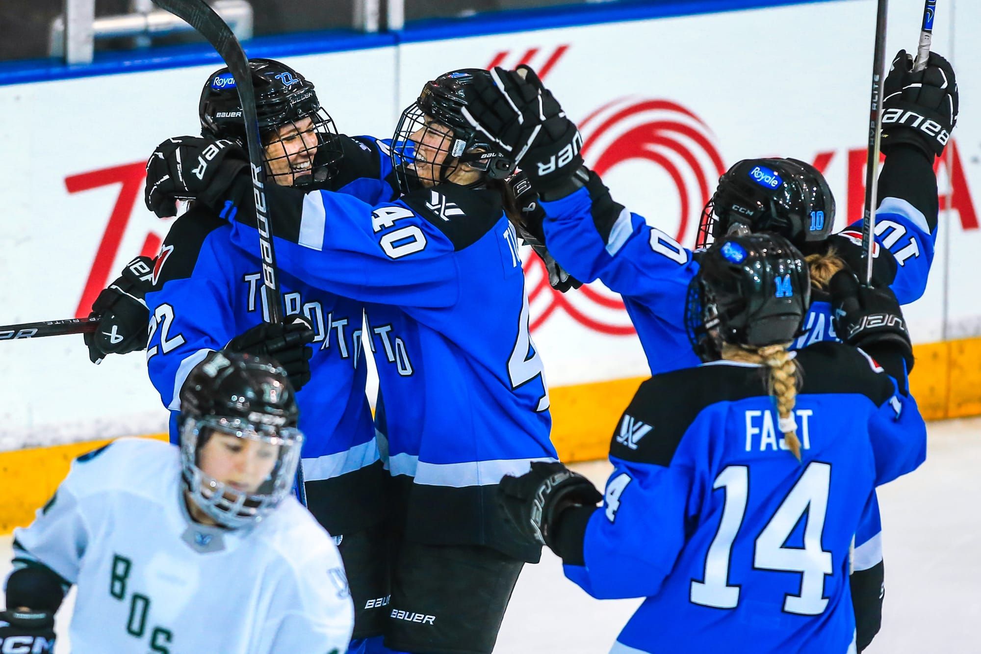 Eight is Great: Toronto 3, Boston 1