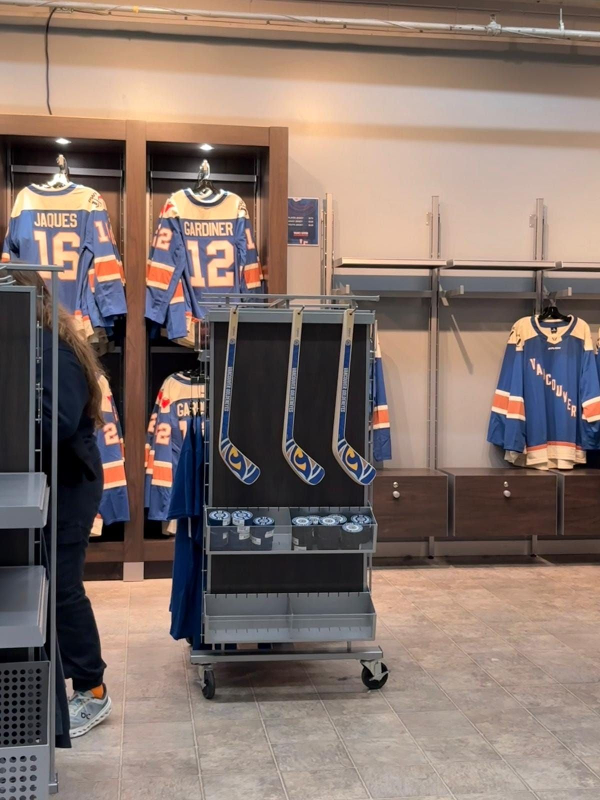 Passionate fanbase brings excitement, long lines to Goldeneyes' inaugural game