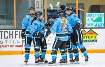 NWHL: Beauts Split Weekend