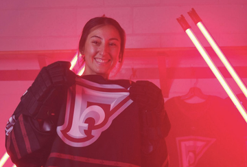 Brooke Stacey Returns to Hockey with the Montreal Force